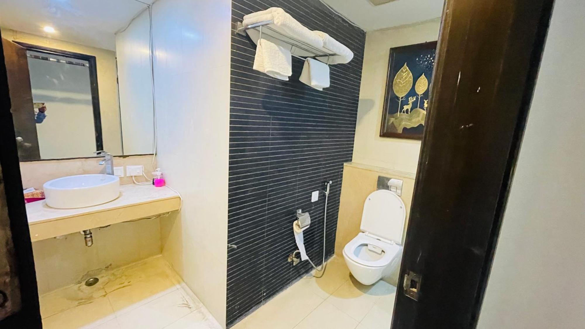 Saltstayz Select - Malcha & Chankyapuri Neu-Delhi Exterior foto