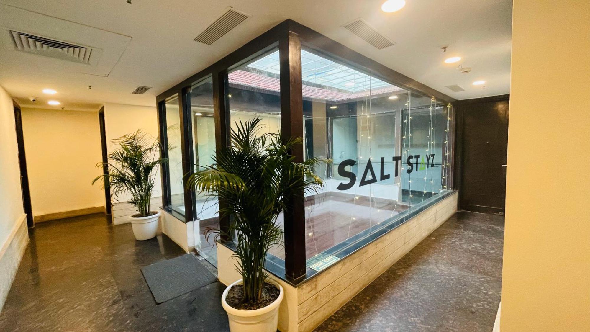 Saltstayz Select - Malcha & Chankyapuri Neu-Delhi Exterior foto