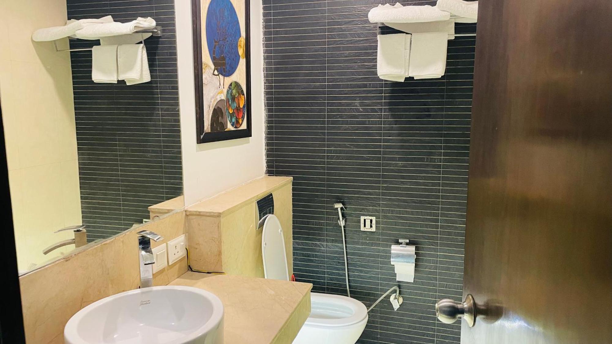 Saltstayz Select - Malcha & Chankyapuri Neu-Delhi Exterior foto